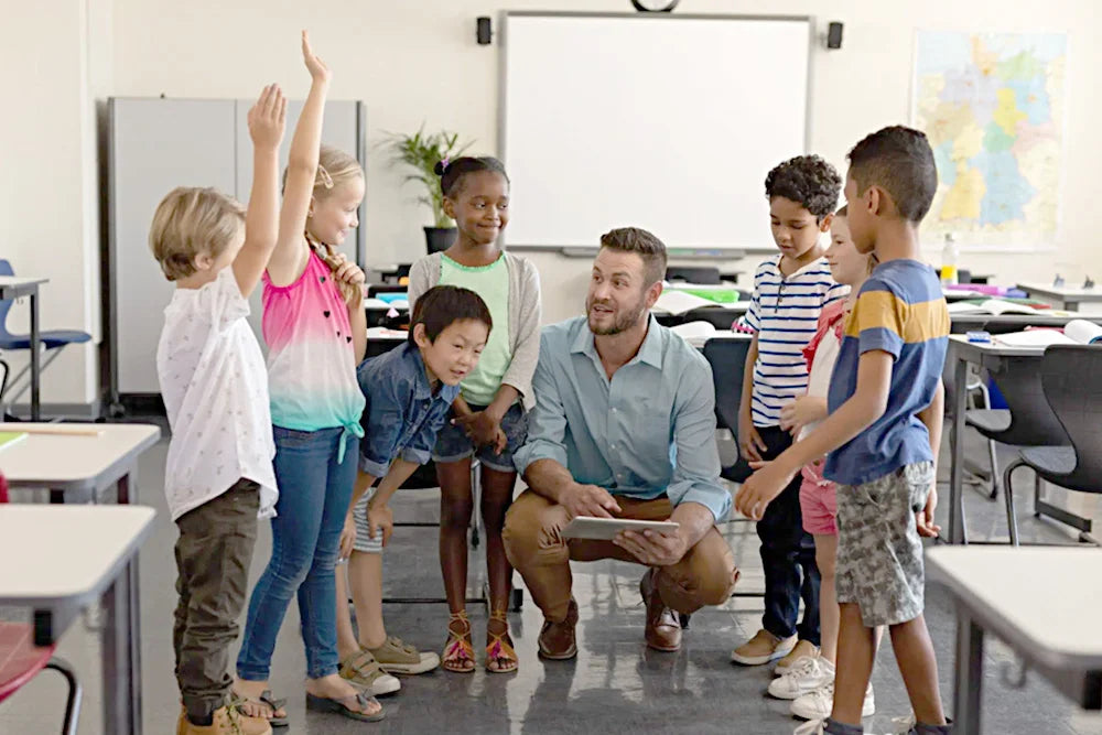 How Teachers Can Stay Hydrated During Chaotic School Days?